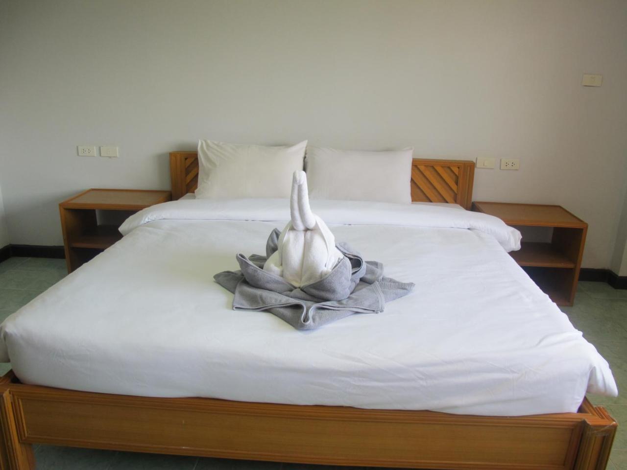 V.J. Bed & Breakfast Koh Chang Klong Prao Beach Exterior photo